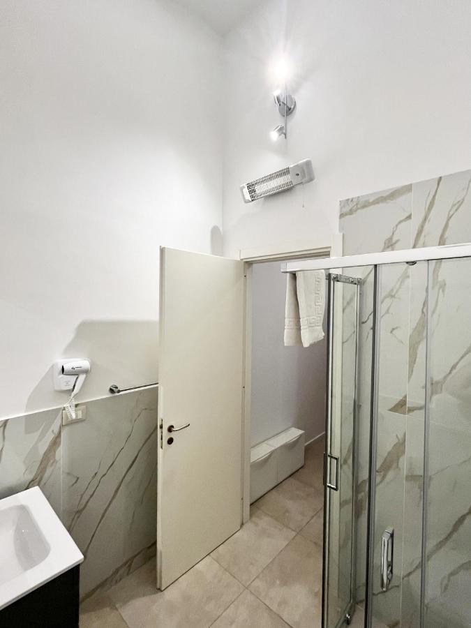 B&B Numero5 Кастелламмаре-ди-Стабия Экстерьер фото
