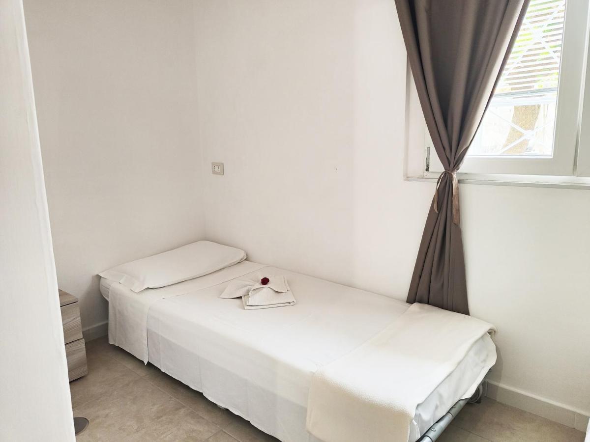 B&B Numero5 Кастелламмаре-ди-Стабия Экстерьер фото